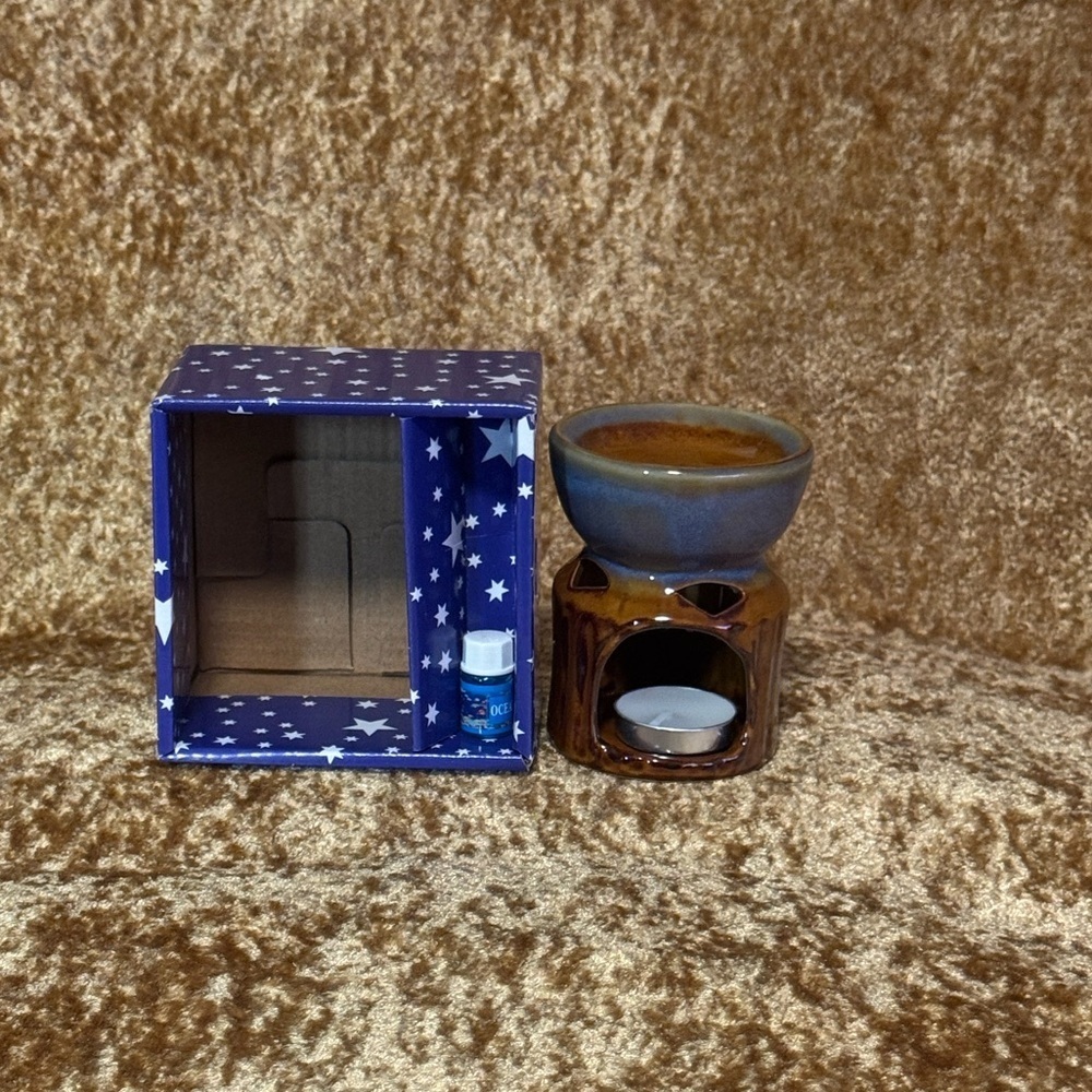 Porcelain Oil Burner Brown & Blue color W/ 1 Tealight & Small Starter Oil Ocean